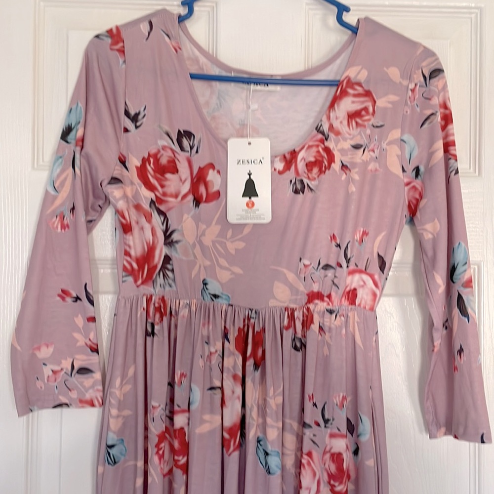 Brand new with tags. Zesica spring maxi dress.